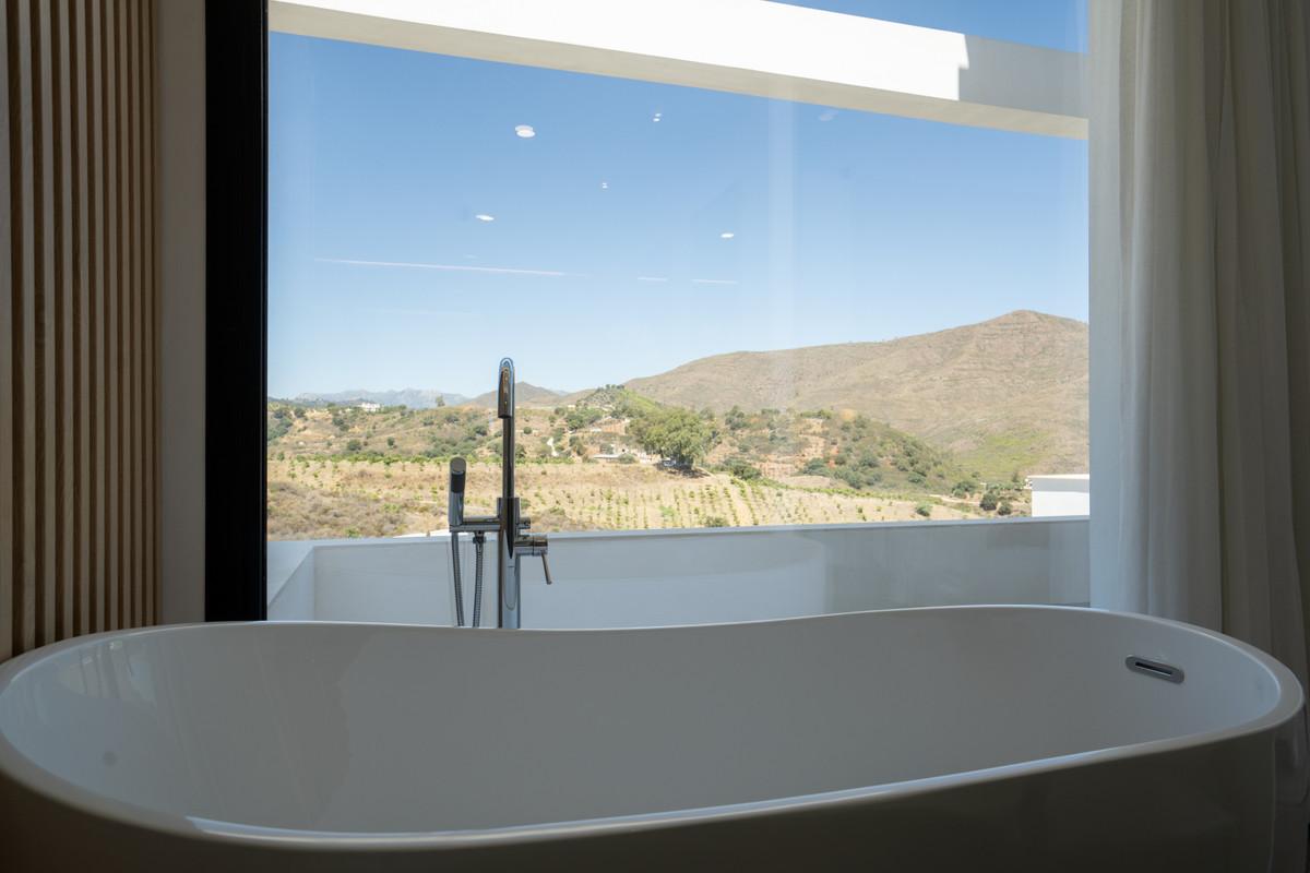 Elysium Golf - mibgroup.es