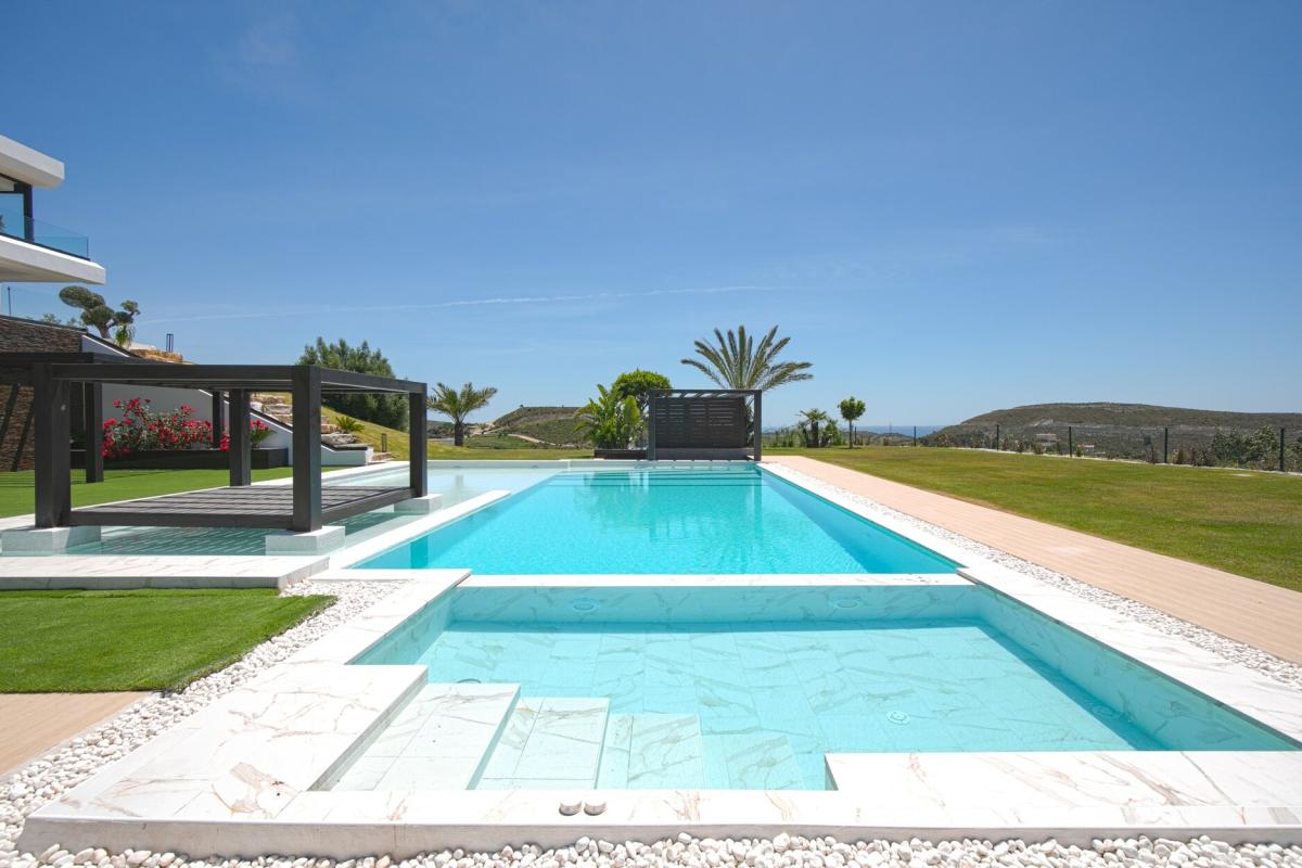 Brand new contemporary Villa in Benahavis - mibgroup.es