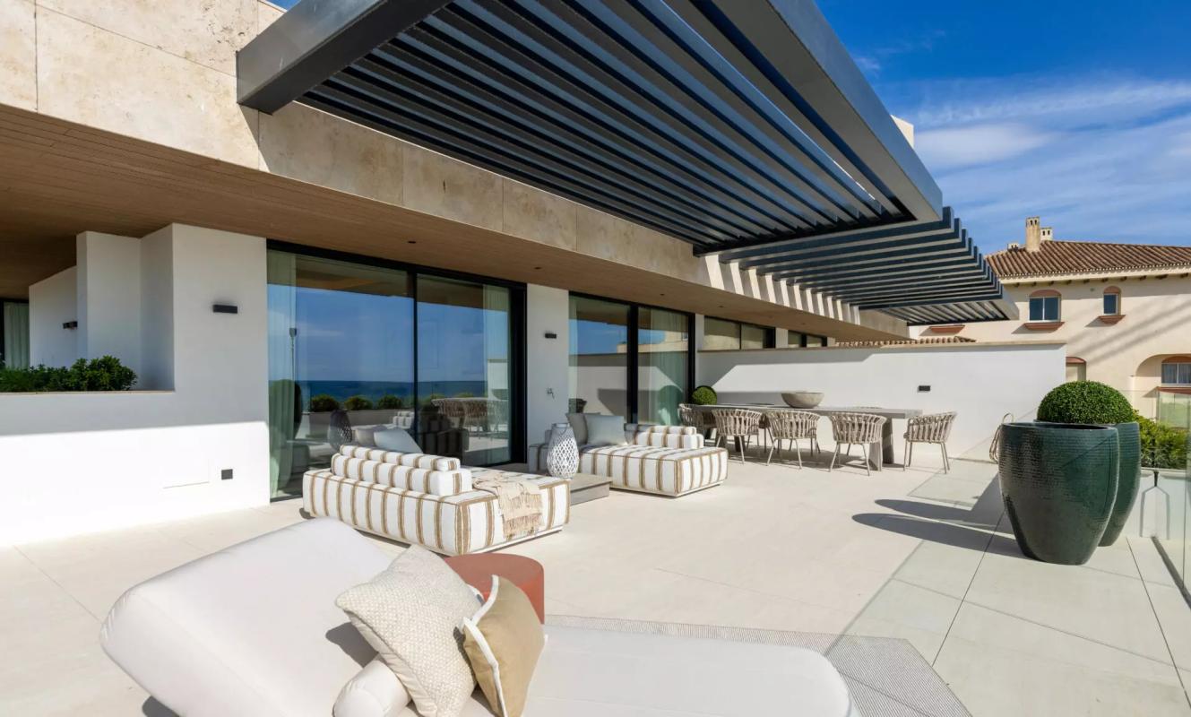 IKKIL BAY Luxury Beachfront Penthouse - mibgroup.es