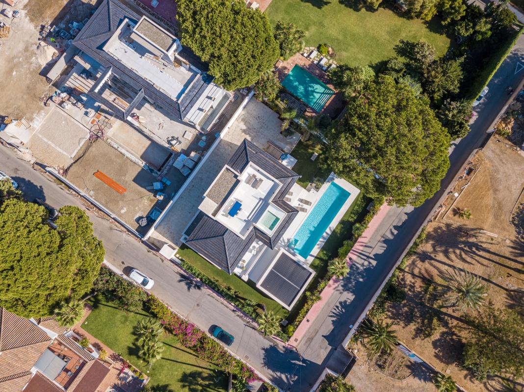 Spectacular villa with Sea Views Located in Cortijo Blanco - mibgroup.es