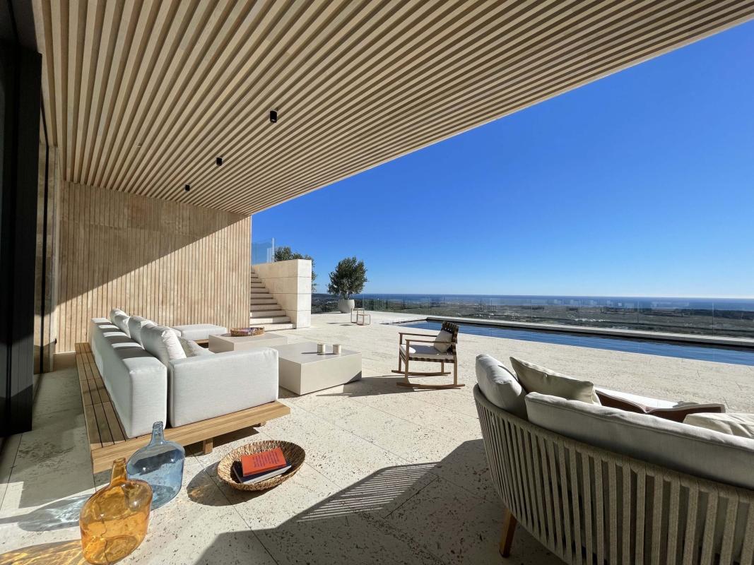 Villa Blue - mibgroup.es