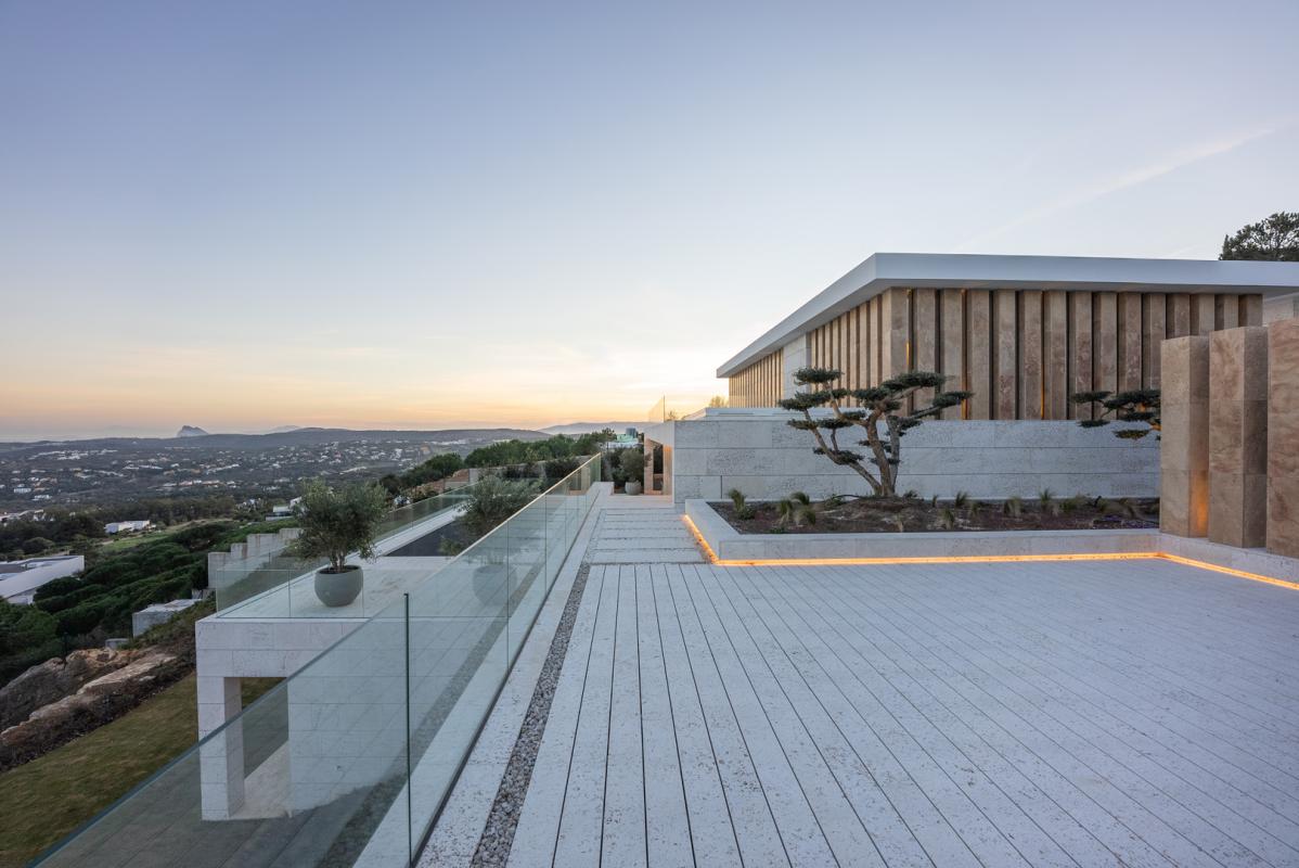 Villa Blue - mibgroup.es