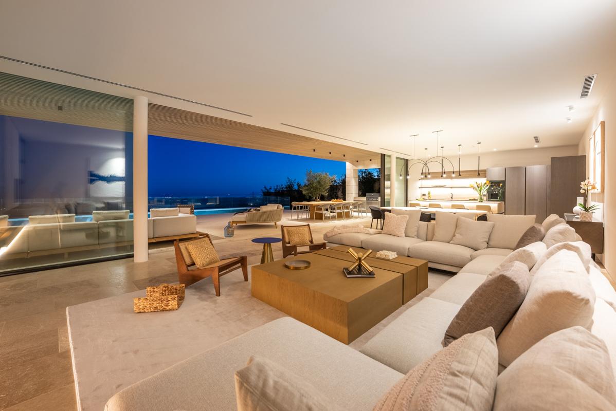 Villa Blue - mibgroup.es