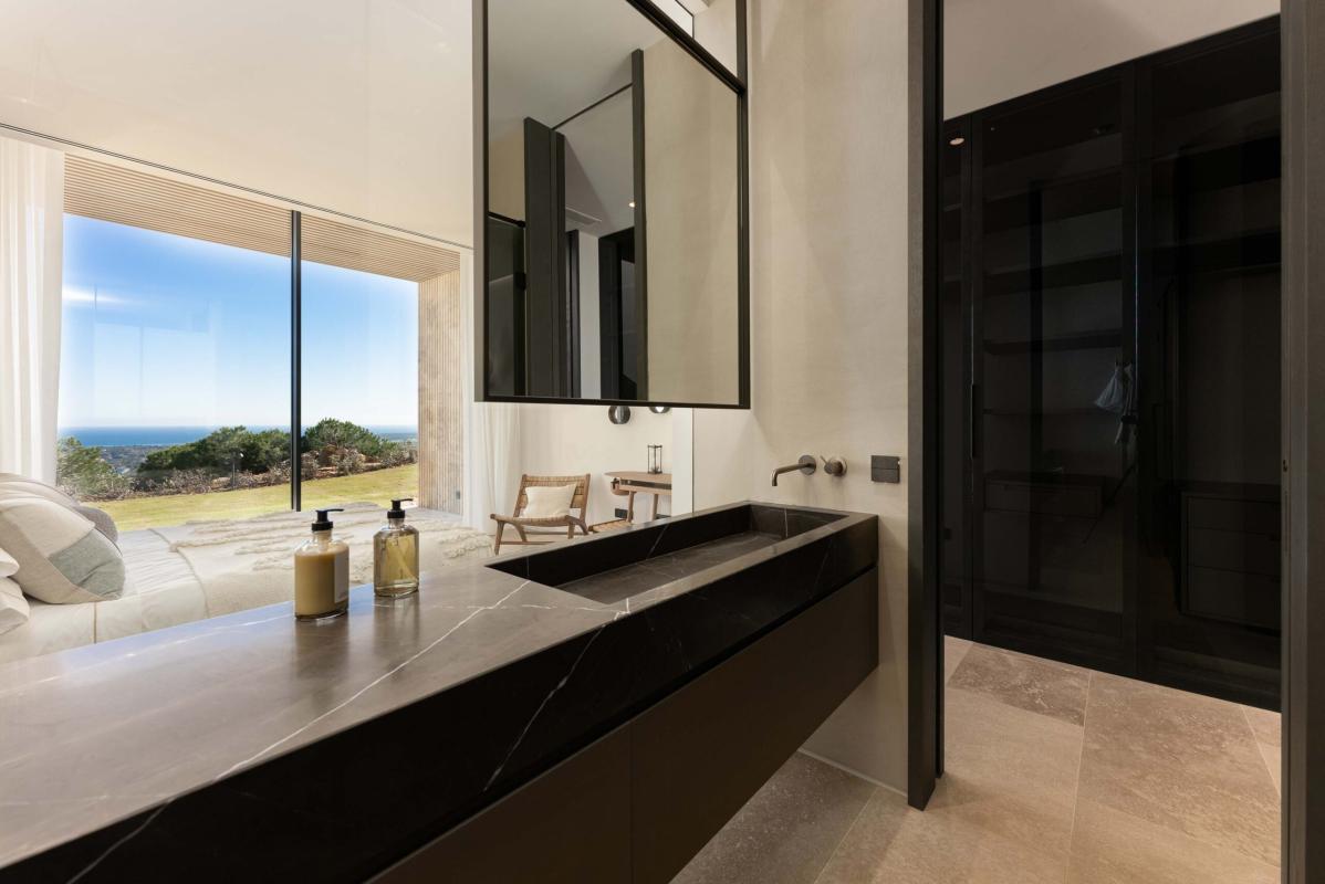 Villa Blue - mibgroup.es