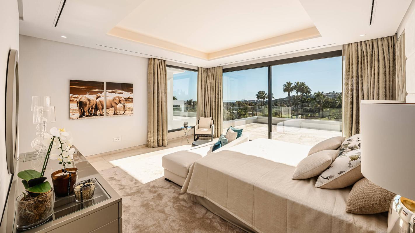 Villa Aurora - mibgroup.es