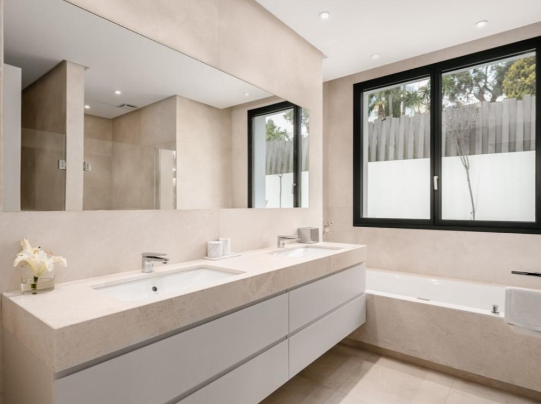 Villa Oasis - mibgroup.es