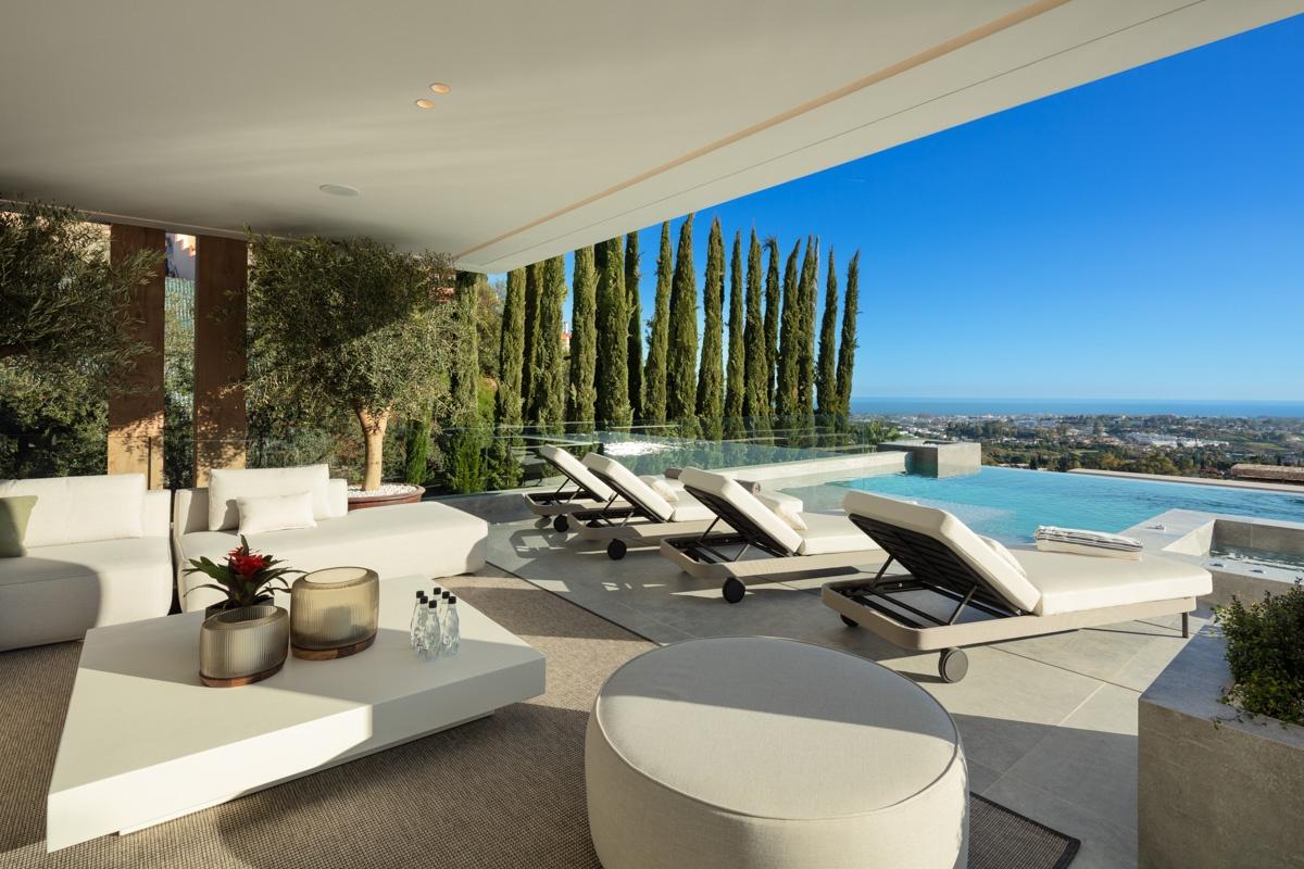 Luxury Villa with Panoramic Sea View in La Quinta - mibgroup.es