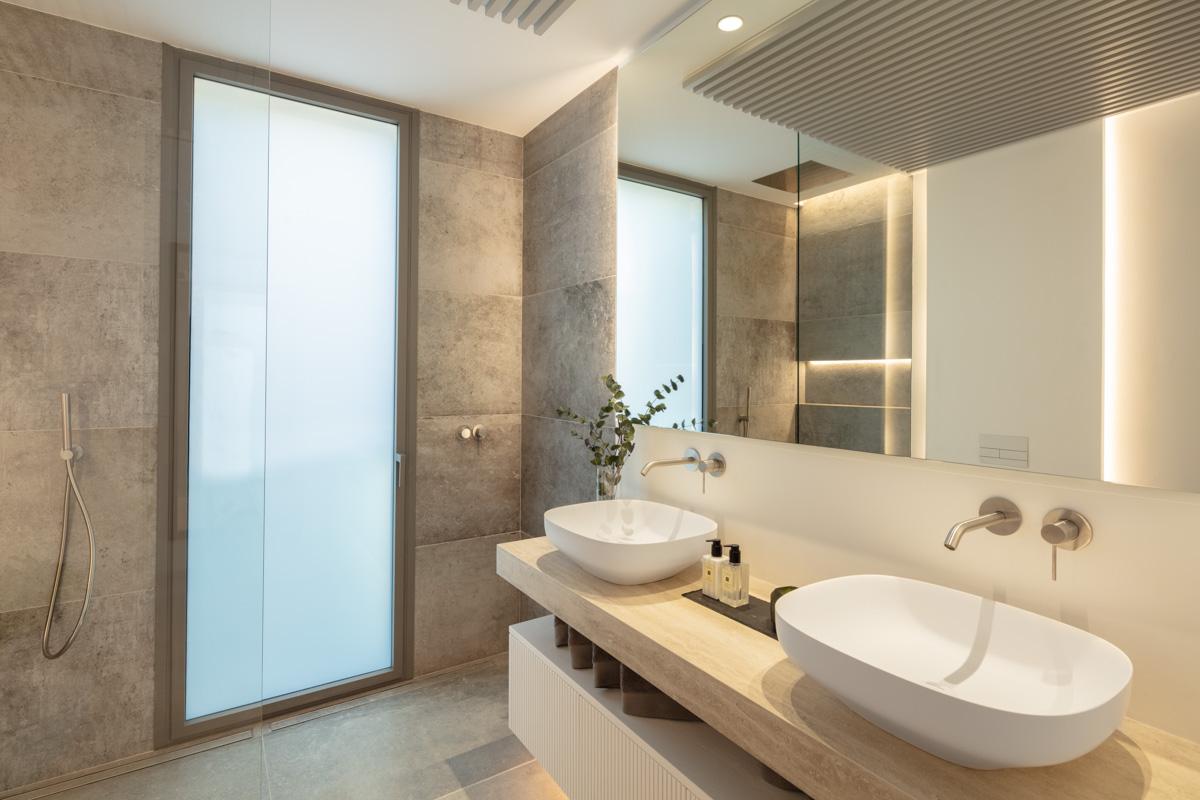 Luxury Villa with Panoramic Sea View in La Quinta - mibgroup.es