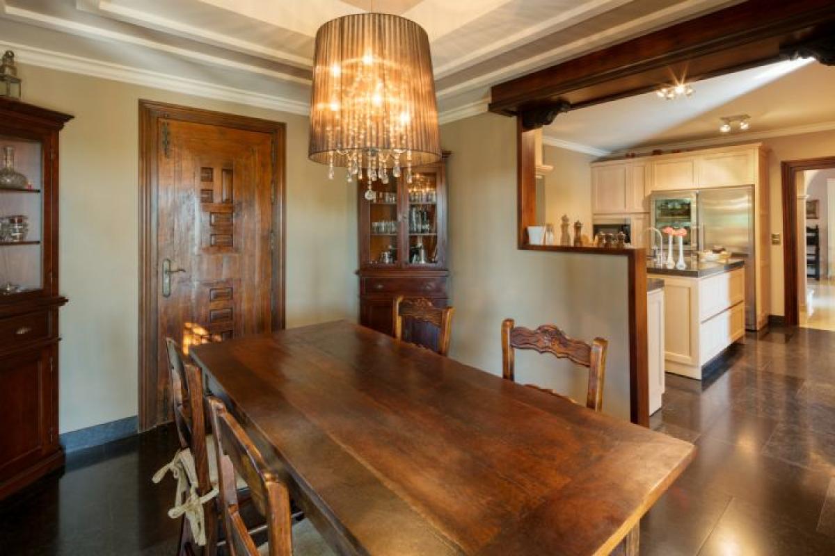 Calle Bach 5 - mibgroup.es