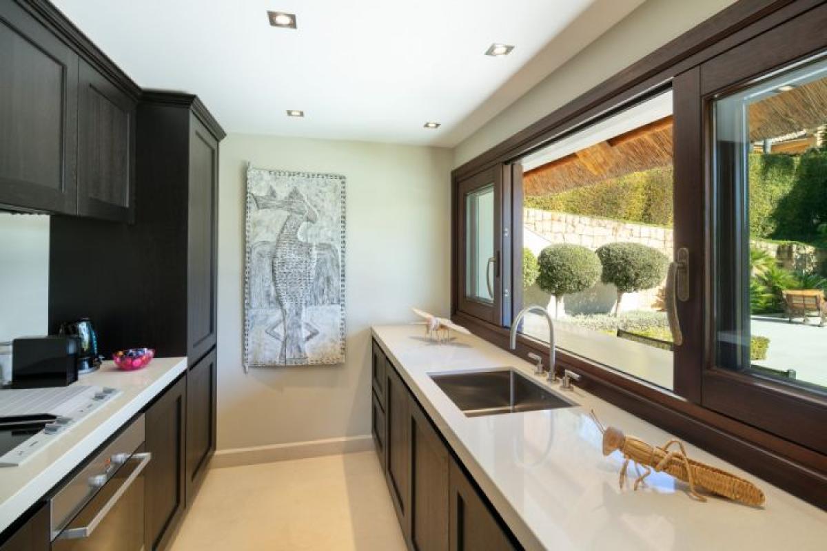 Calle Bach 5 - mibgroup.es