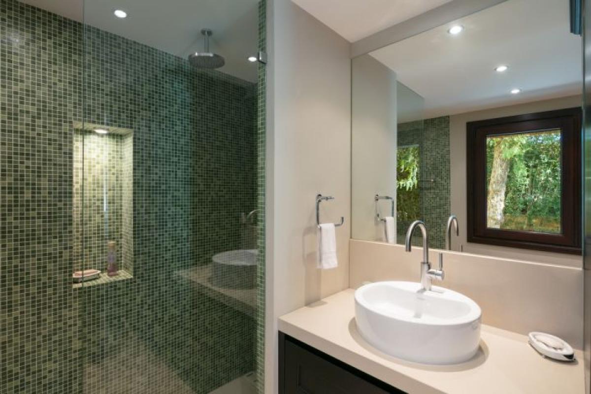 Calle Bach 5 - mibgroup.es