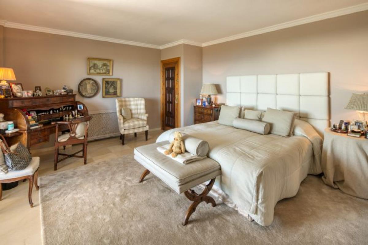 Calle Bach 5 - mibgroup.es