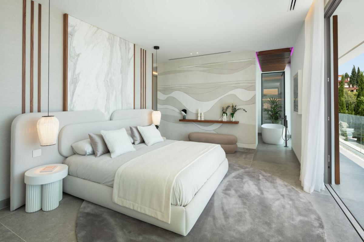 Big Daddy - The Hills - mibgroup.es