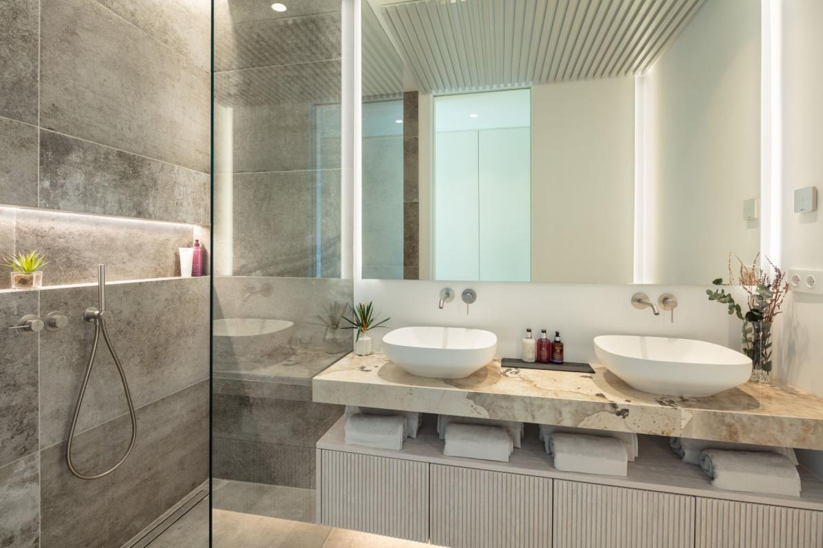 Big Daddy - The Hills - mibgroup.es