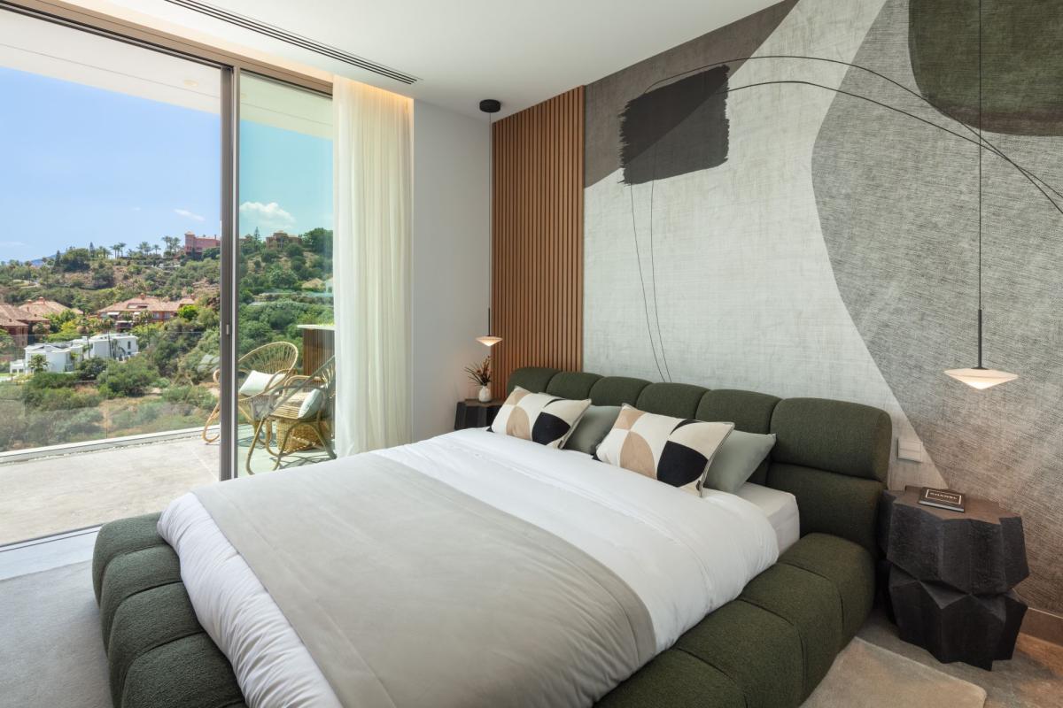 Big Daddy - The Hills - mibgroup.es