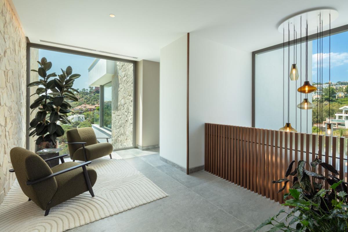 Big Daddy - The Hills - mibgroup.es