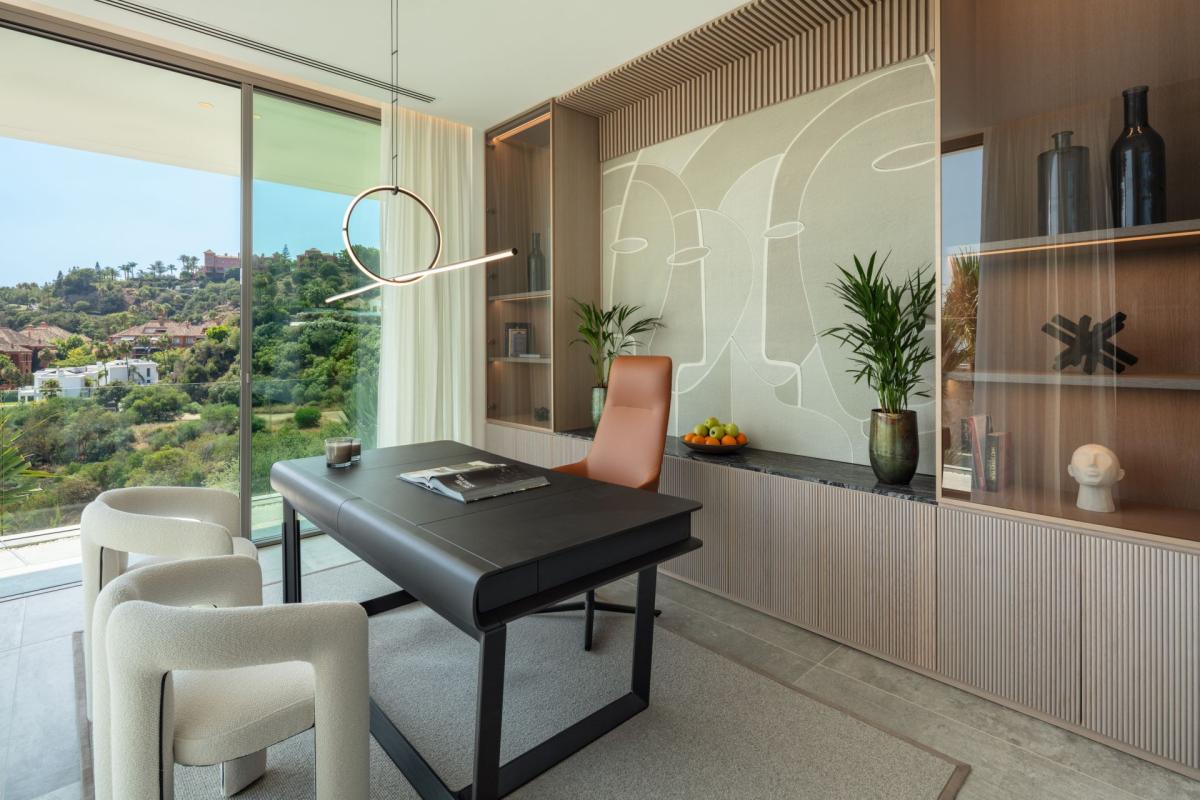 Big Daddy - The Hills - mibgroup.es